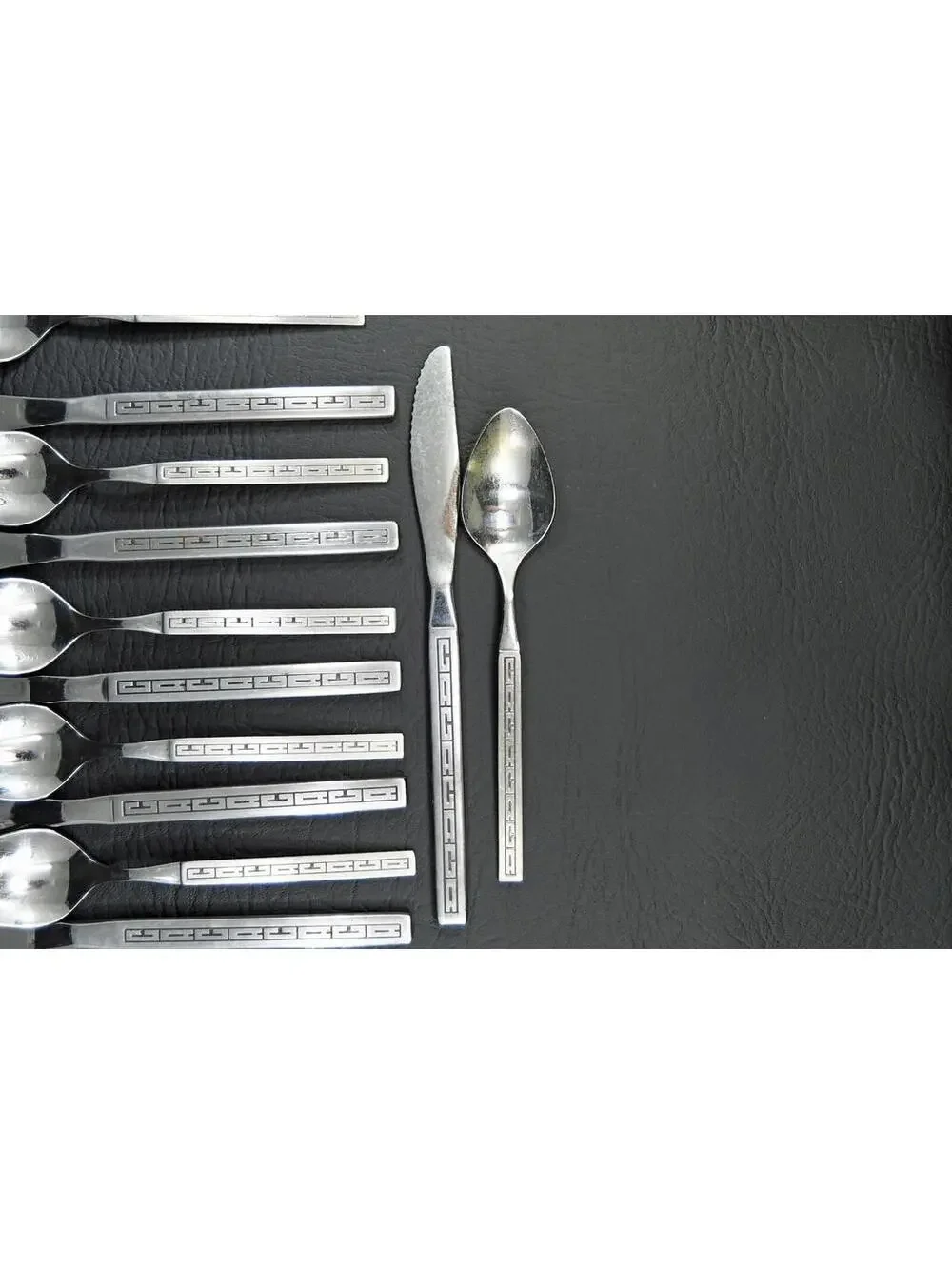 VTG Continental Airlines by Oneida CACACACA Stainless Flatware 8 Spoon 8 Knife